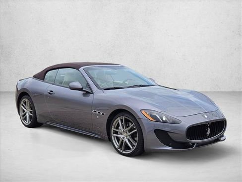 Used 2015 Maserati GranTurismo Sport RWD image 3