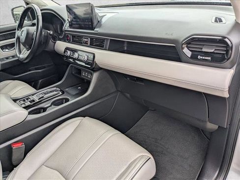 Used 2023 Honda Pilot Elite image 23