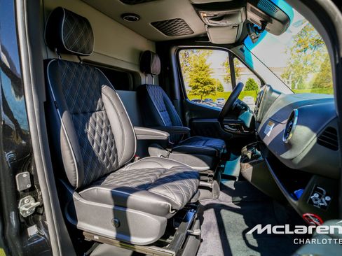 Used 2023 Mercedes-Benz Sprinter 3500 image 14