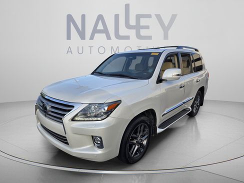 Used 2014 Lexus LX 570 4WD image 1