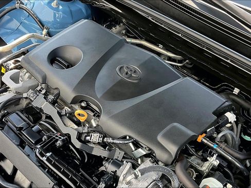 Used 2024 Toyota Camry XSE FWD image 35
