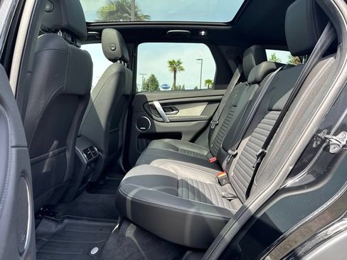 Certified 2025 Land Rover Discovery Sport Dynamic SE AWD/4WD image 6