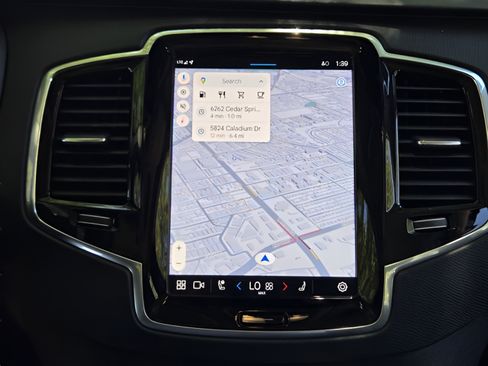 New 2025 Volvo XC90 B6 Plus w/ Protection Package Premier AWD/4WD image 15