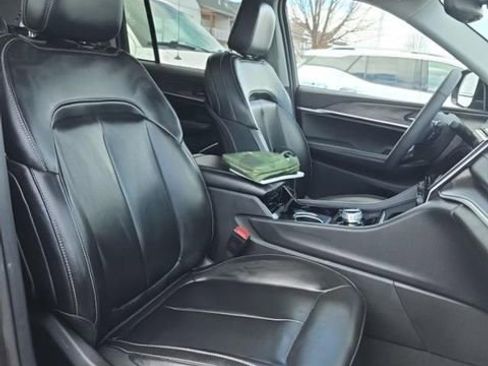 Used 2023 Jeep Grand Cherokee 4WD 4xe image 19