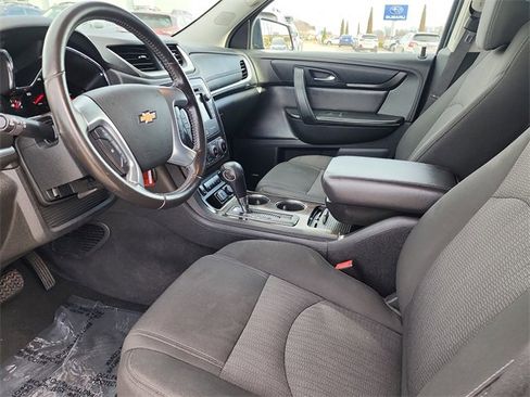 Used 2017 Chevrolet Traverse LT image 13