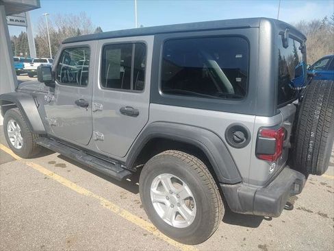 Certified 2018 Jeep Wrangler Unlimited Sport S image 3