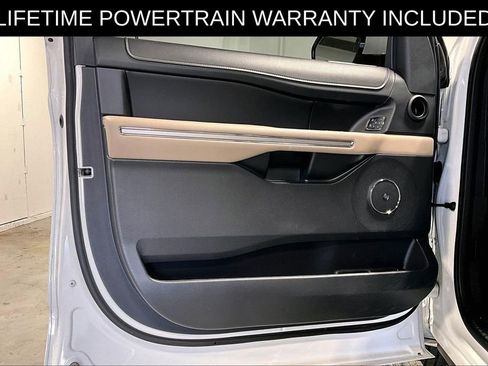 Used 2024 Ford Expedition Max Limited image 21