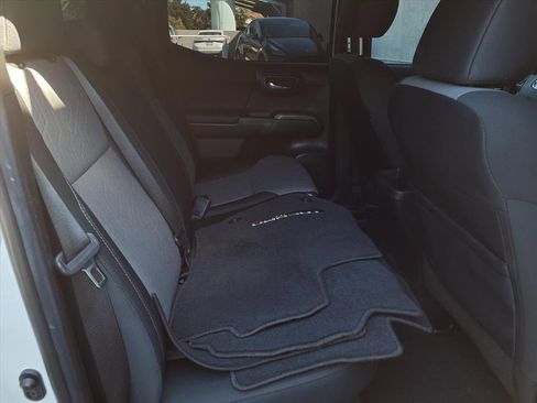 Certified 2023 Toyota Tacoma TRD Off-Road image 22