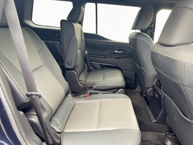 Used 2025 Lexus GX 550 w/ Accessory Package (2T) AWD/4WD image 29