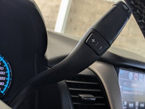 Used 2018 GMC Yukon Denali RWD image 8