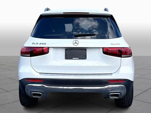 Used 2020 Mercedes-Benz GLB 250 4MATIC w/ Premium Package image 4