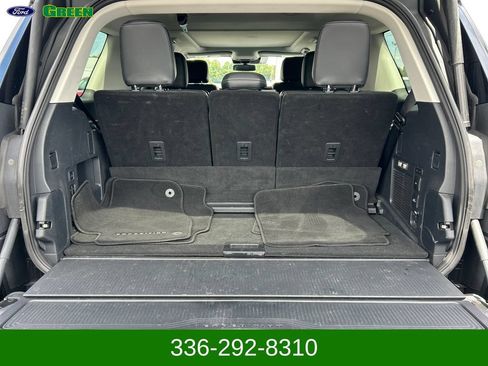 Used 2025 Ford Expedition Platinum AWD/4WD image 27