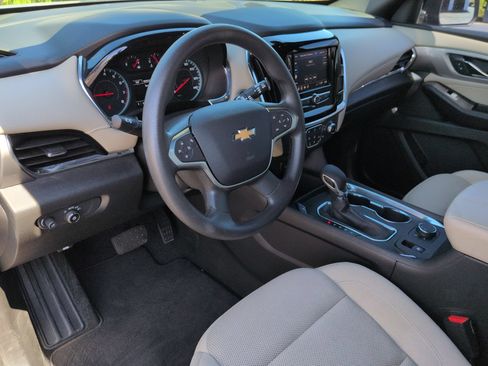 Certified 2023 Chevrolet Traverse LS FWD image 10