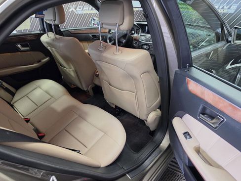 Used 2012 Mercedes-Benz E 350 Sedan image 27