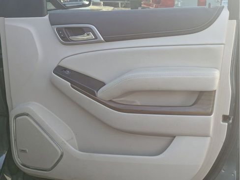 Used 2020 GMC Yukon Denali w/ Denali Premium Package image 29