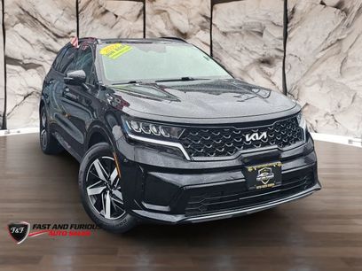 Used 2022 Kia Sorento S w/ Panoramic Sunroof Package