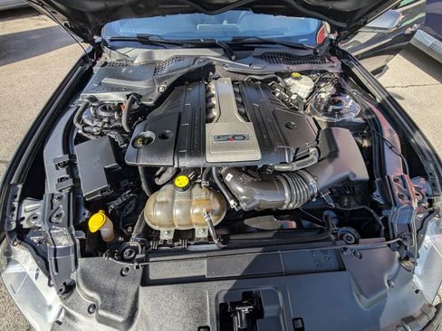 Used 2018 Ford Mustang GT image 10