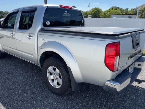 Used 2010 Nissan Frontier SE image 7