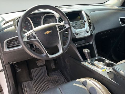 Used 2016 Chevrolet Equinox LTZ w/ Enhanced Convenience Package FWD image 22