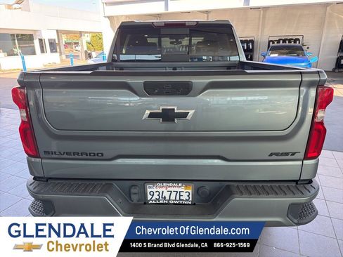Used 2022 Chevrolet Silverado 1500 RST w/ LPO, Blackout Package image 4