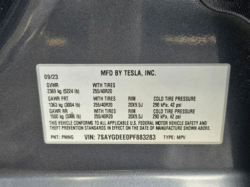 Used 2023 Tesla Model Y Long Range AWD/4WD image 33