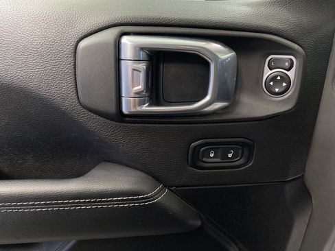 Certified 2021 Jeep Wrangler Unlimited Sahara image 12