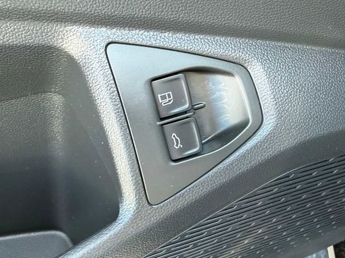 Certified 2023 Volkswagen Jetta SE FWD image 13