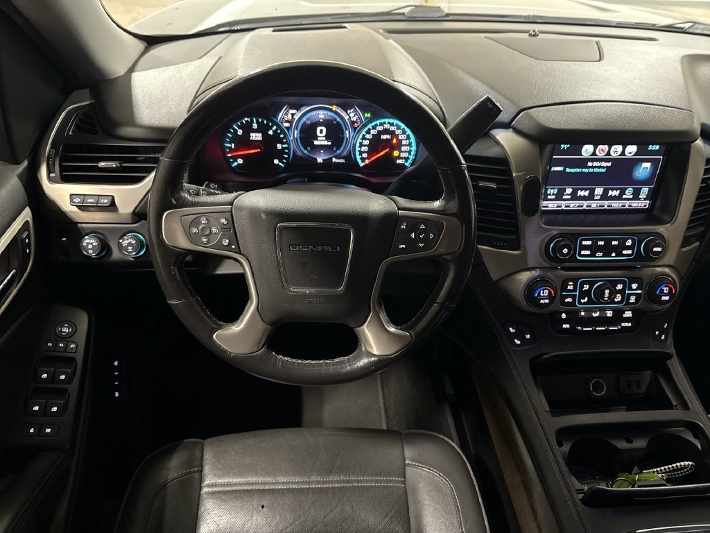 Used 2018 GMC Yukon Denali AWD/4WD image 11
