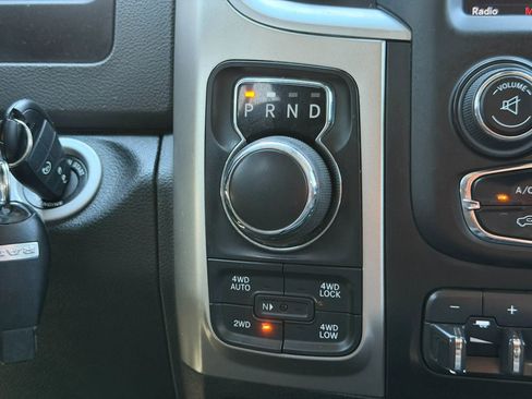 Used 2019 RAM 1500 Big Horn AWD/4WD image 33