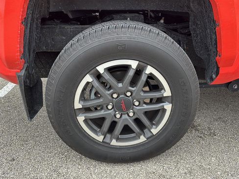 Used 2024 Toyota Tacoma TRD Sport image 13