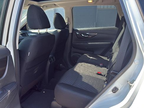 Used 2019 Nissan Rogue SL AWD/4WD image 10