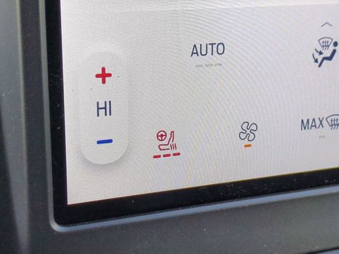 Certified 2021 Ford Edge Titanium w/ Equipment Group 301A image 39