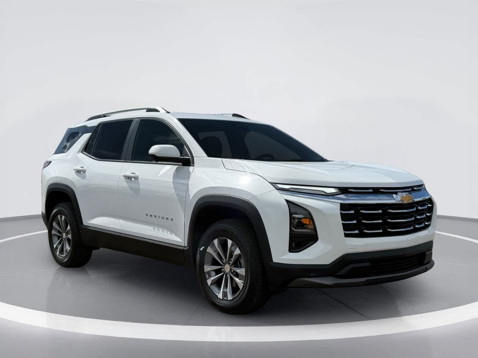 Used 2025 Chevrolet Equinox LT w/ Convenience Package II FWD image 11