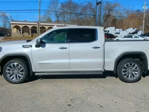 Certified 2023 GMC Sierra 1500 Denali w/ Denali Reserve Package image 5