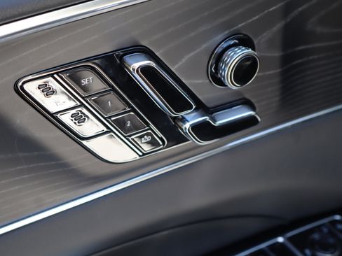 Used 2024 Cadillac Lyriq Luxury RWD image 22