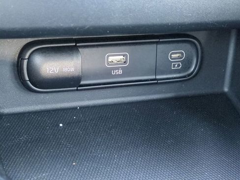 Used 2024 Kia Seltos S FWD image 22