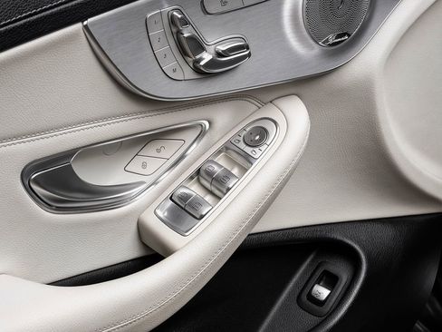 Used 2017 Mercedes-Benz C 300 Cabriolet w/ Sport Package image 35