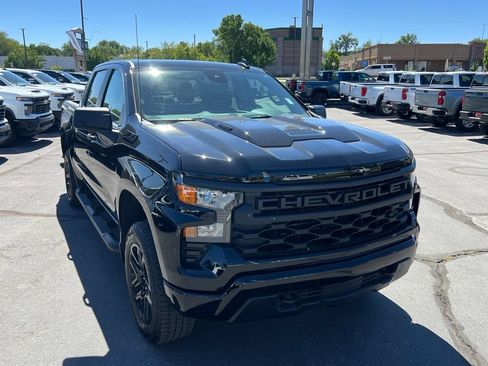 Used 2026 Chevrolet Silverado 1500 Custom Trail Boss w/ Turbomax Blackout Package AWD/4WD image 5