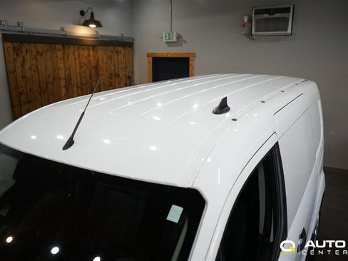 Used 2020 Ford Transit Connect XL FWD image 8