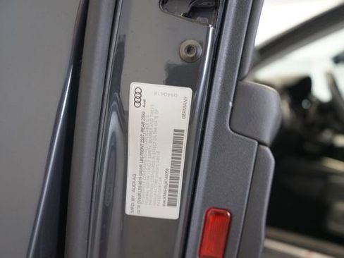 Used 2018 Audi A4 2.0T Ultra Premium w/ Convenience Package image 27