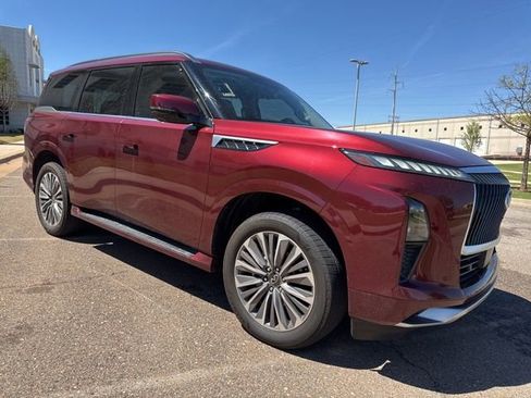 Used 2025 INFINITI QX80 Sensory image 7