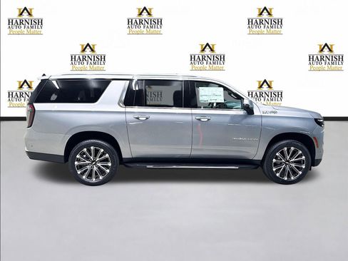 New 2026 Chevrolet Suburban High Country w/ Sun And Tow Package AWD/4WD image 4