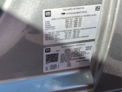 Used 2024 GMC Sierra 1500 Pro w/ Graphite Edition image 13