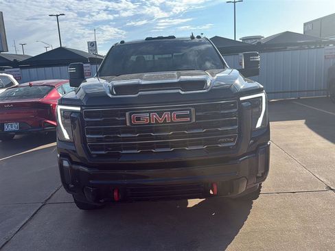 Used 2024 GMC Sierra 2500 AT4 w/ AT4 Premium Plus Package image 7