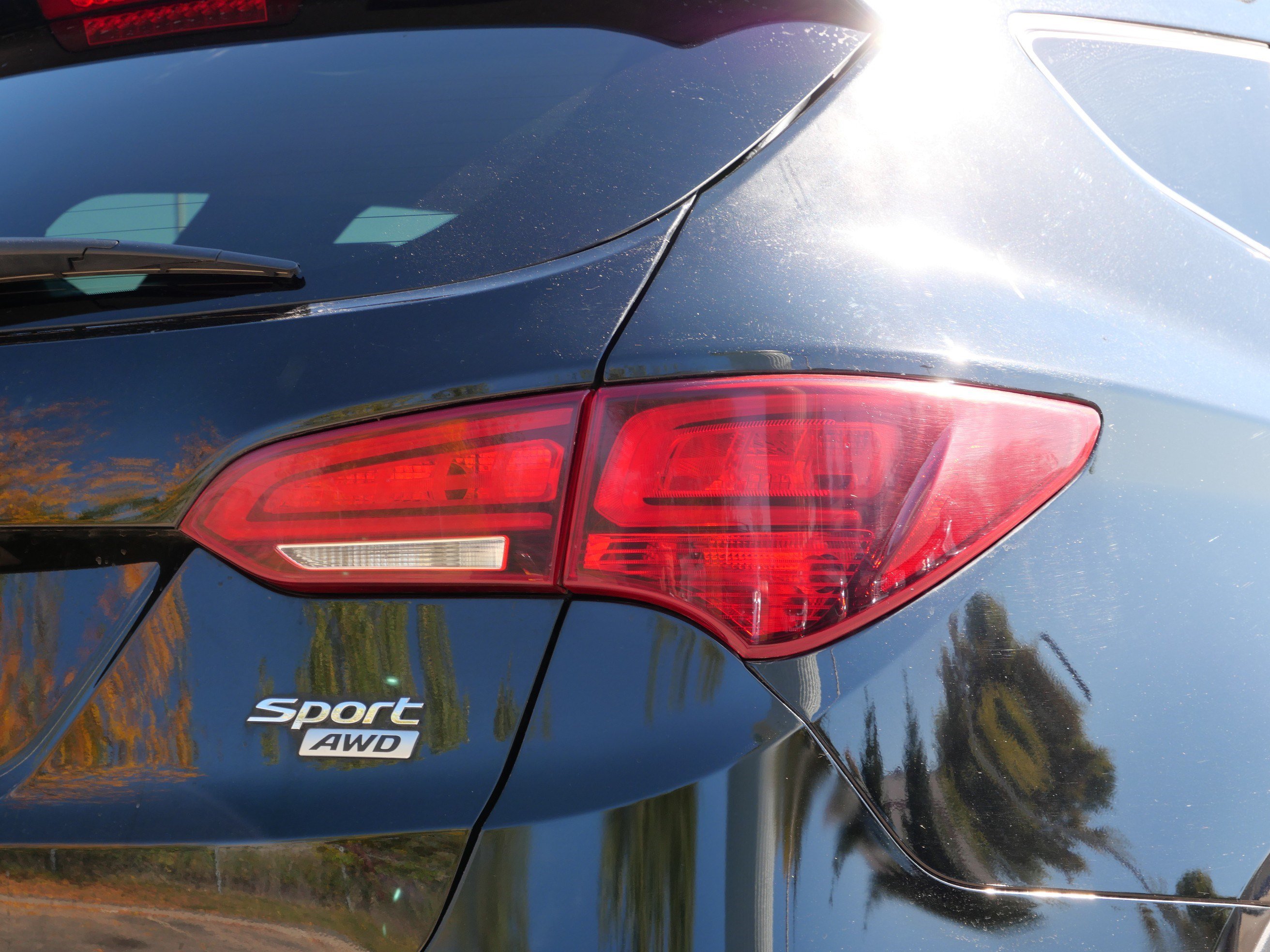 Used 2017 Hyundai Santa Fe Sport w/ Cargo Package AWD/4WD image 17