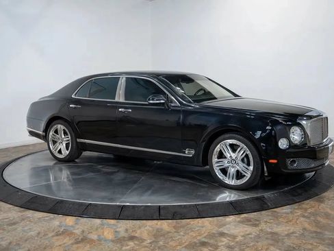 Used 2011 Bentley Mulsanne RWD image 11
