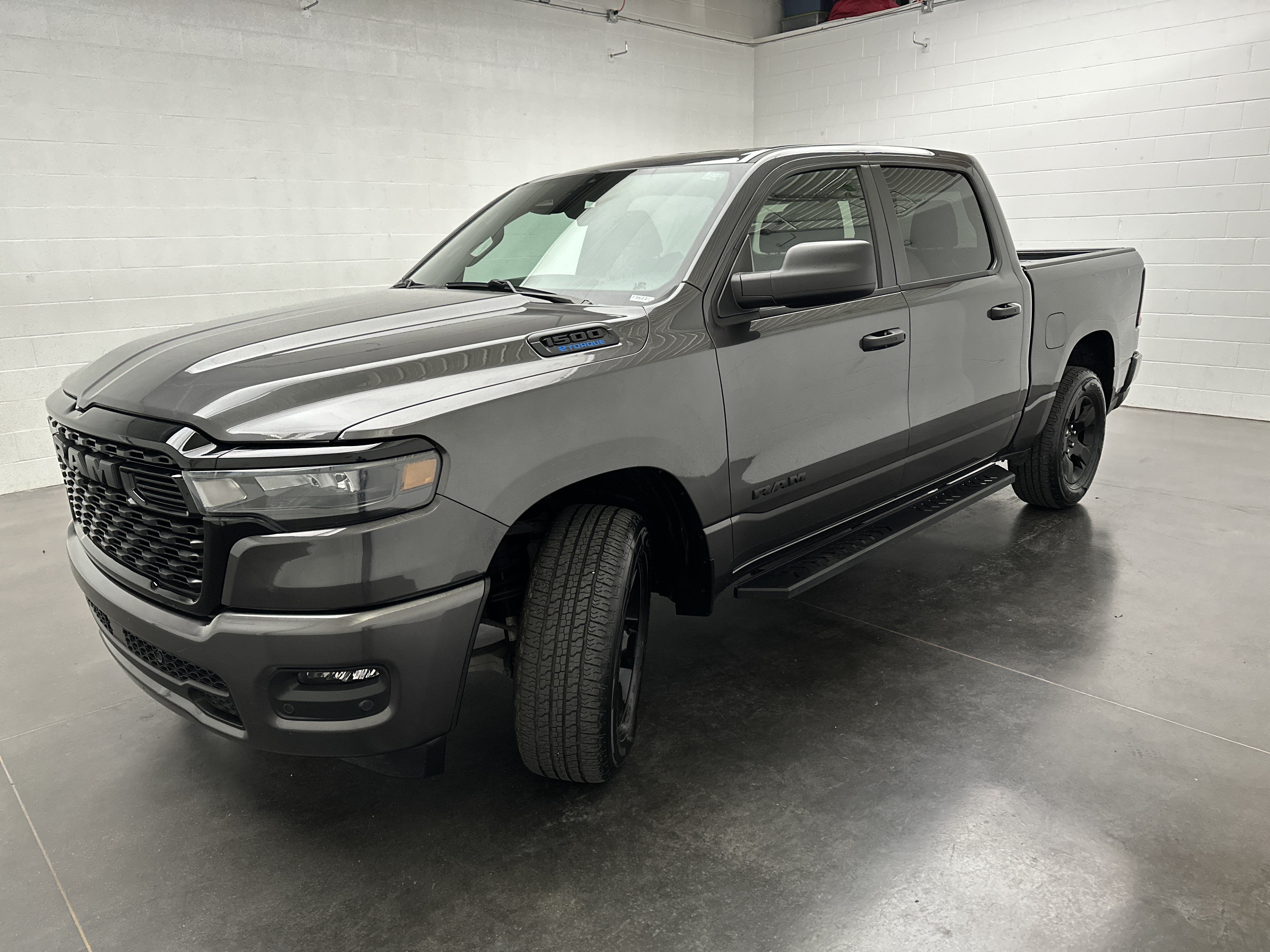 Used 2025 RAM 1500 Tradesman w/ Night Edition AWD/4WD image 5