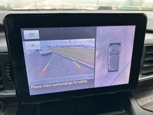 Used 2020 Ford Explorer Limited image 31