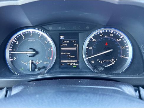 Used 2017 Toyota Highlander Limited image 41