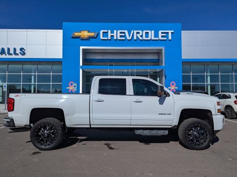 Used 2017 Chevrolet Silverado 2500 LT w/ LT Fleet Convenience Package image 35